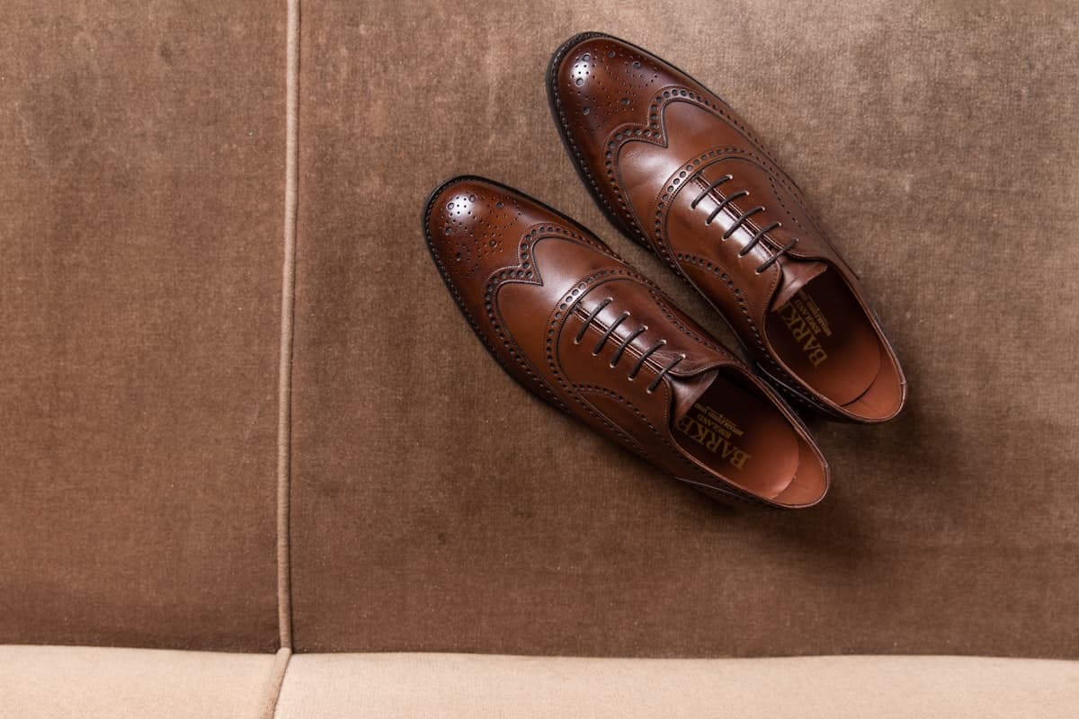 Derbys — pure leather shoes